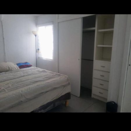 Casa De Huespedes Hotel Сиудад Хуарес Екстериор снимка